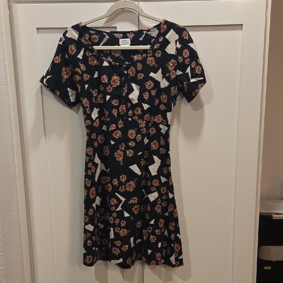 RVCA Black Floral Mini Dress Size Small - Picture 12 of 12